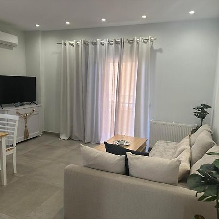 Mimozas Apartment Porto Heli Luaran gambar